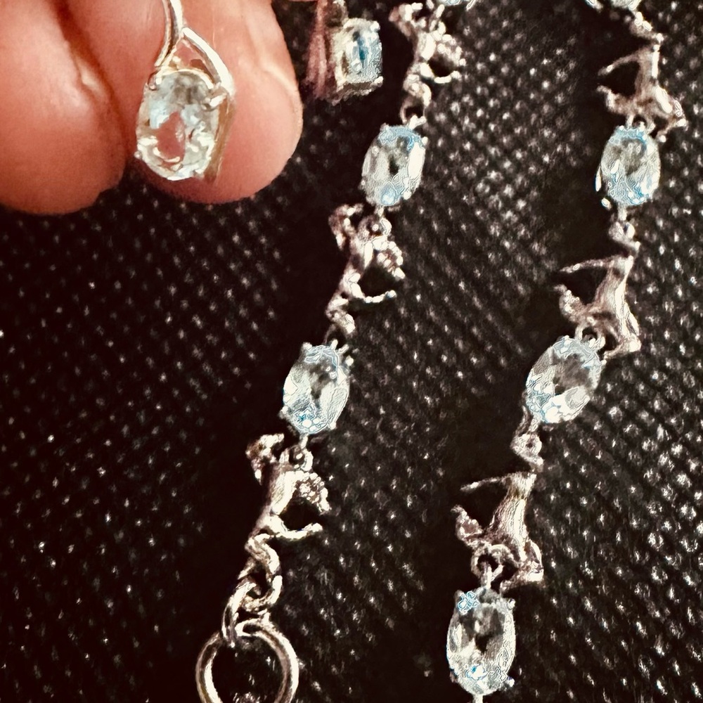 Blue Topaz Gemstone Horse Charm Bracelet & matching Earrings NWT - Picture 4 of 9